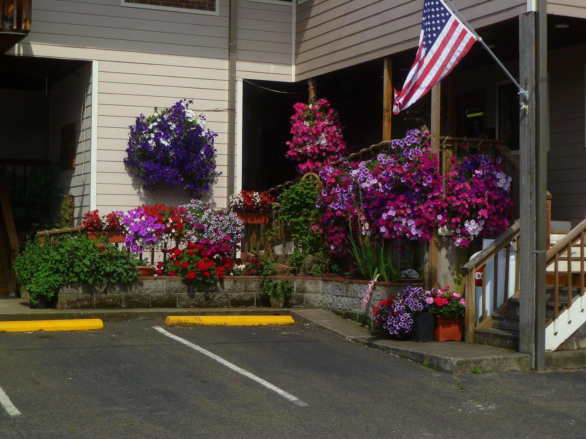 Tradewinds Motel Rockaway Beach Buitenkant foto